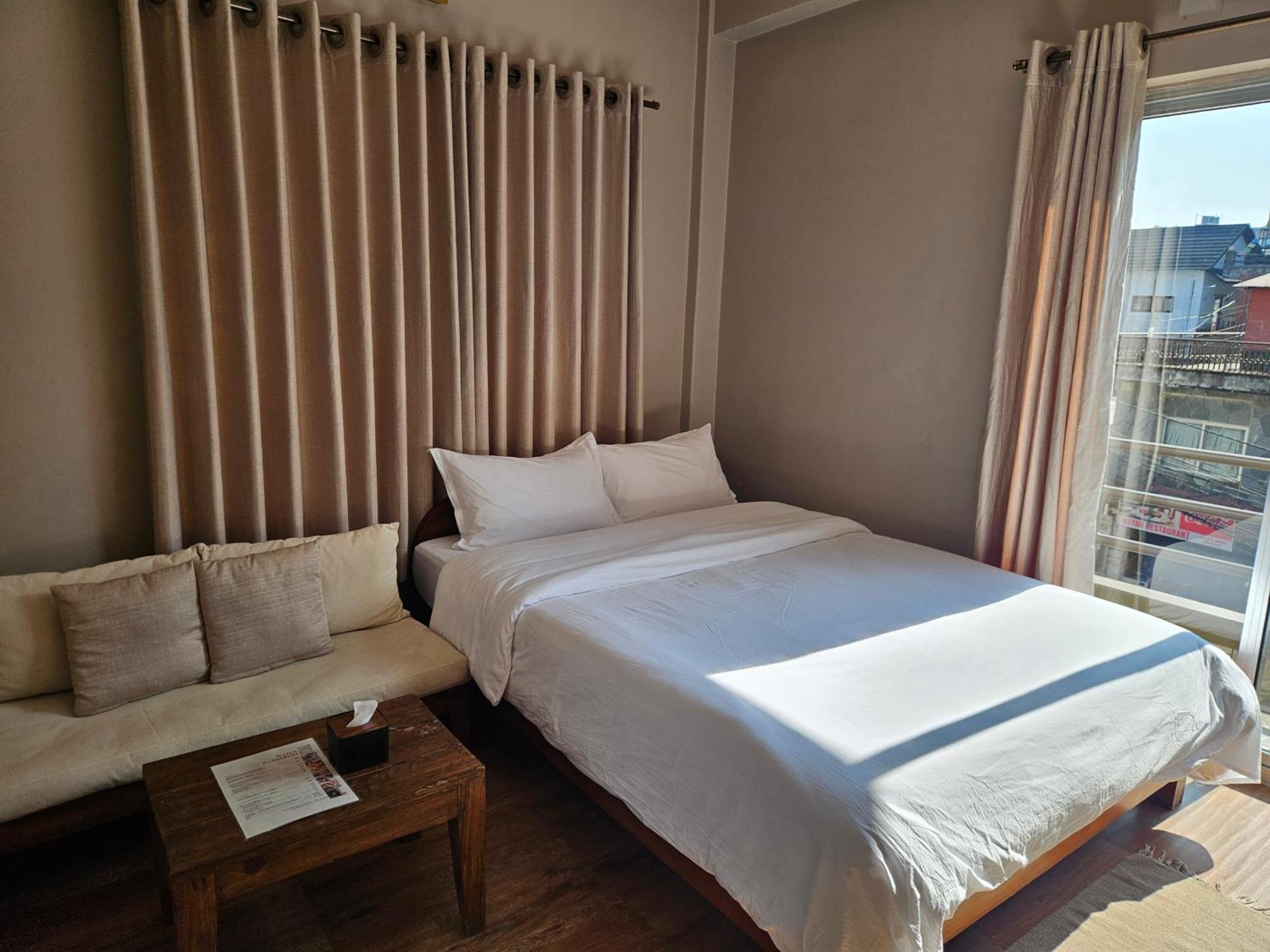 Hotel Blossom Ποκάρα Εξωτερικό φωτογραφία
