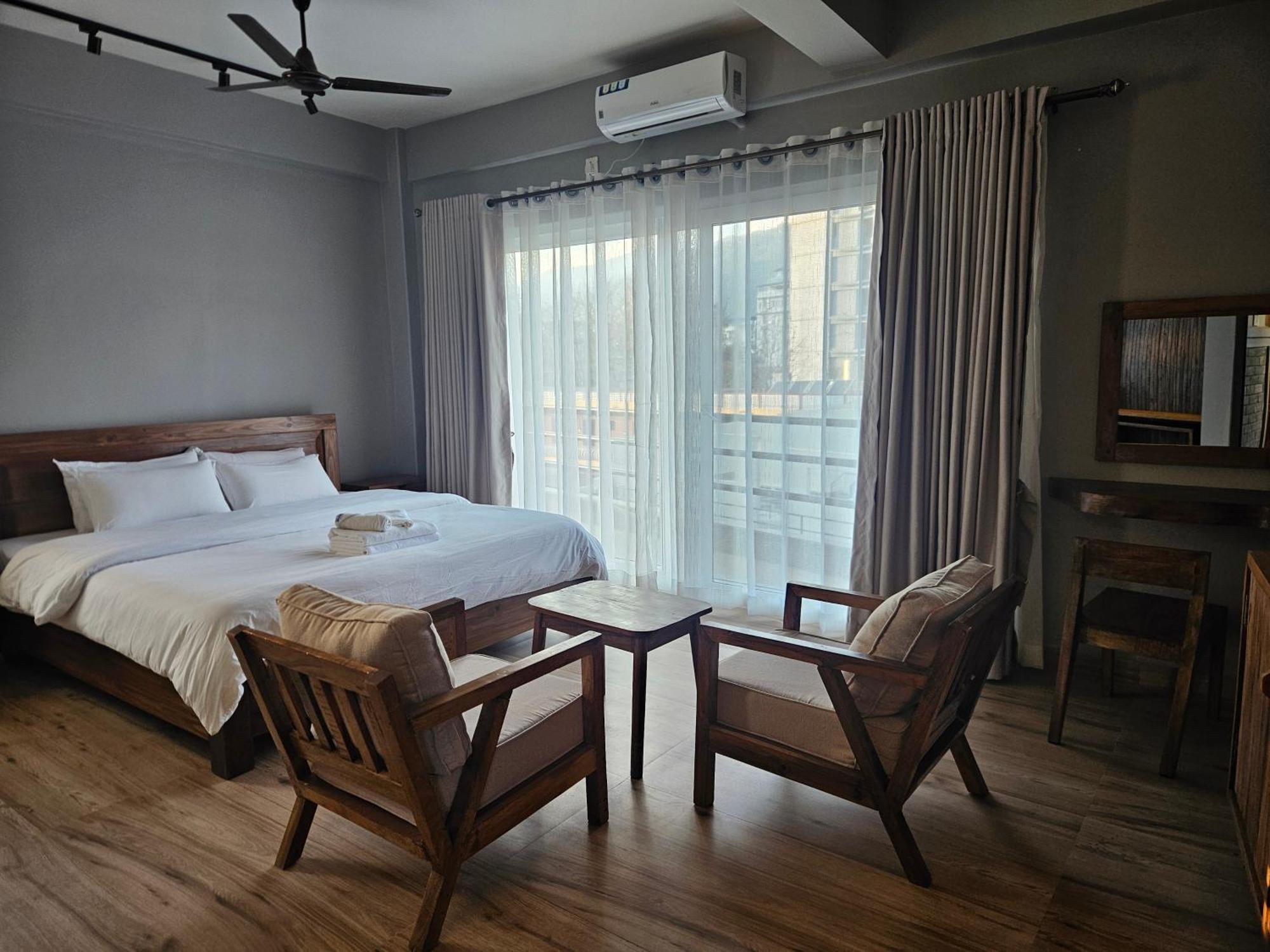 Hotel Blossom Ποκάρα Δωμάτιο φωτογραφία
